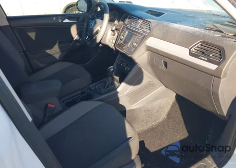 2020 Volkswagen Tiguan 2.0T S z USA, uszkodzony, nr VIN 3VV0B7AX0LM082622